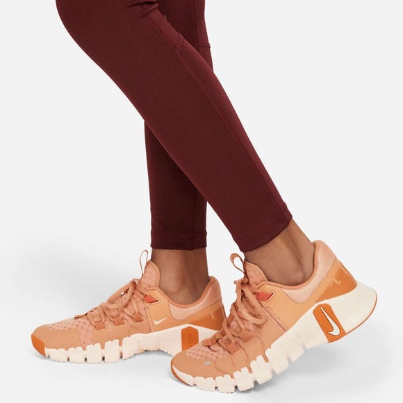 Nike Free Women’s Metcon 5 Sneakers In Amber Brown Size 6 - Picture 1 of 12